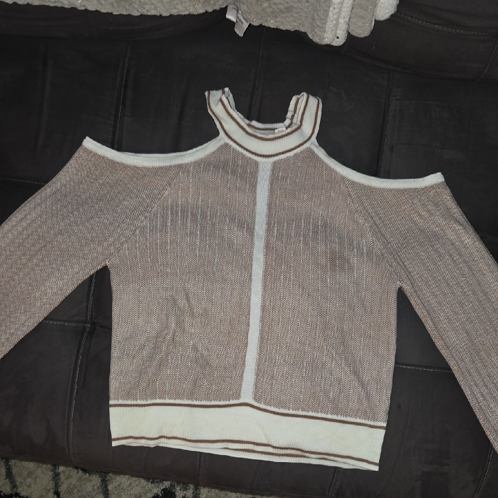 Willow Off-the-Shoulder Sweater - Tan and Cream